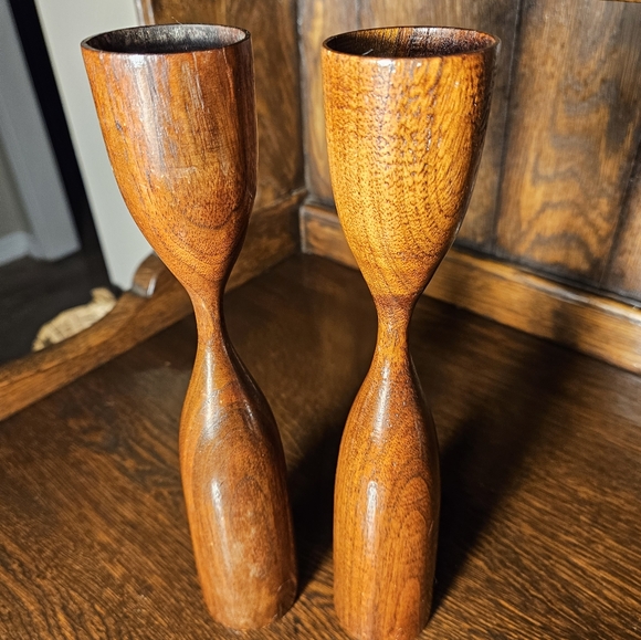 Mid Century Modern Hand Turned Candle Stick Set of 2. - Picture 3 of 10